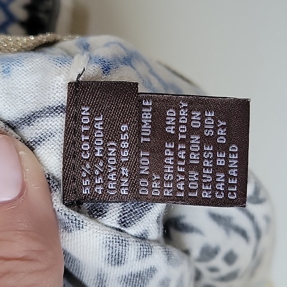 J. McLaughlin 3/4 Sleeve All Over Patterned Women Sz Medium Lightweight Cardigan - Picture 7 of 10